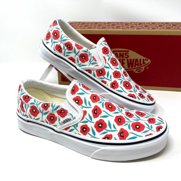 Vans Shoes - 🌿Sale🌿 Vans Women's Crew Classic Slip-On Flowers Red White Low Top VN0A7VCF891